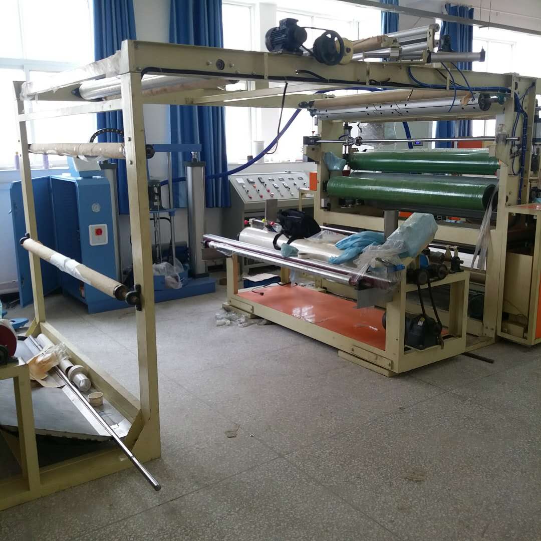 復(fù)合機(jī)廠家生產(chǎn)的復(fù)合機(jī)具有哪些特點(diǎn)？